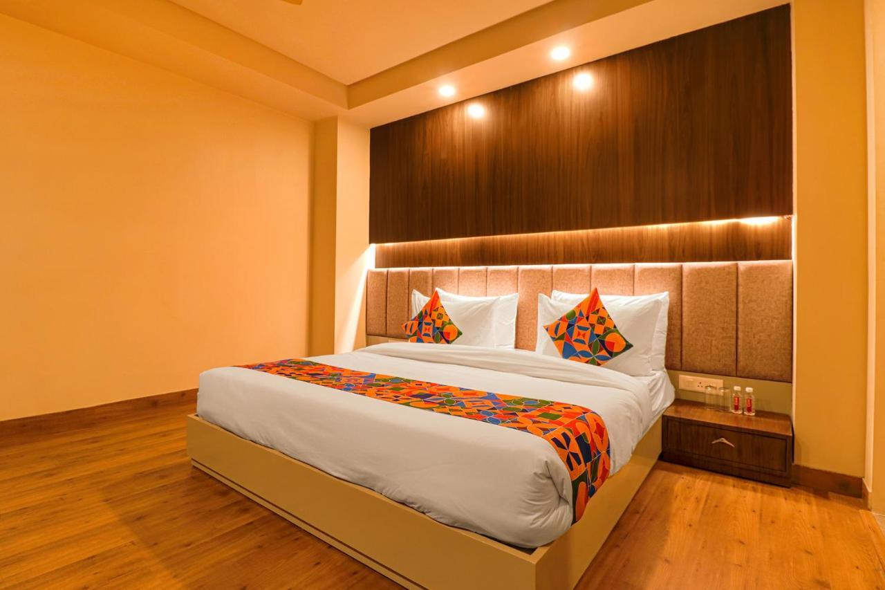 Fabhotel Prime Shanit Delhi  Dış mekan fotoğraf